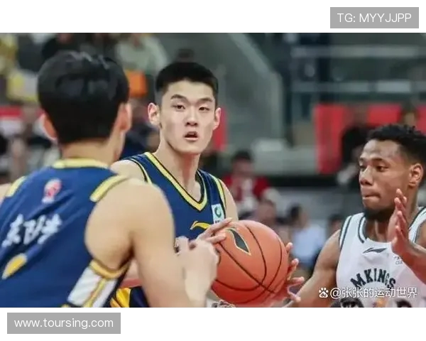 篮协裁定广东对南京一战邬挺嘉犯规不构成违体引热议判罚标准讨论 篮协裁定广东对南京一战邬挺嘉犯规不构成违体引热议判罚标准讨论