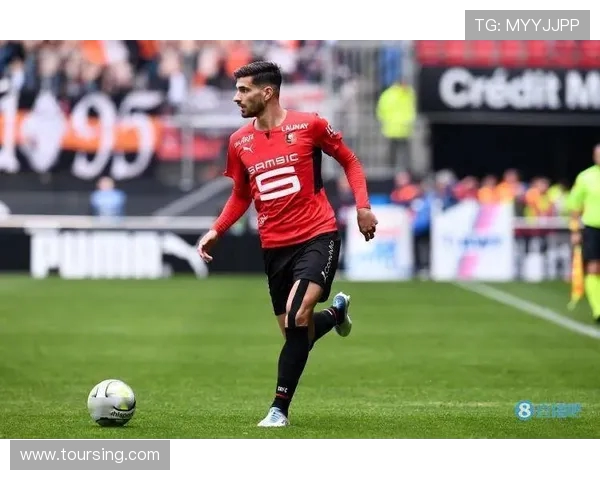 巴黎人报曝巴黎青训前锋恩詹图腿筋重伤缺阵六至八周将缺席时间 巴黎人报曝巴黎青训前锋恩詹图腿筋重伤缺阵六至八周将缺席时间